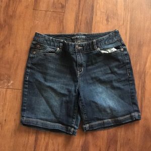 Mid Thigh Maurice’s Shorts Size 11/12